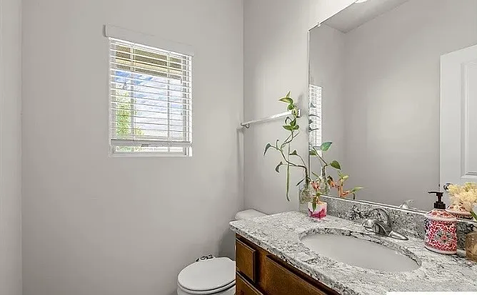 17825 Camden Ave — Photo 5