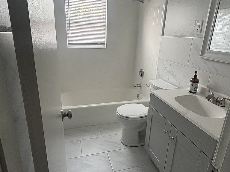 43 B St #10 — Photo 8
