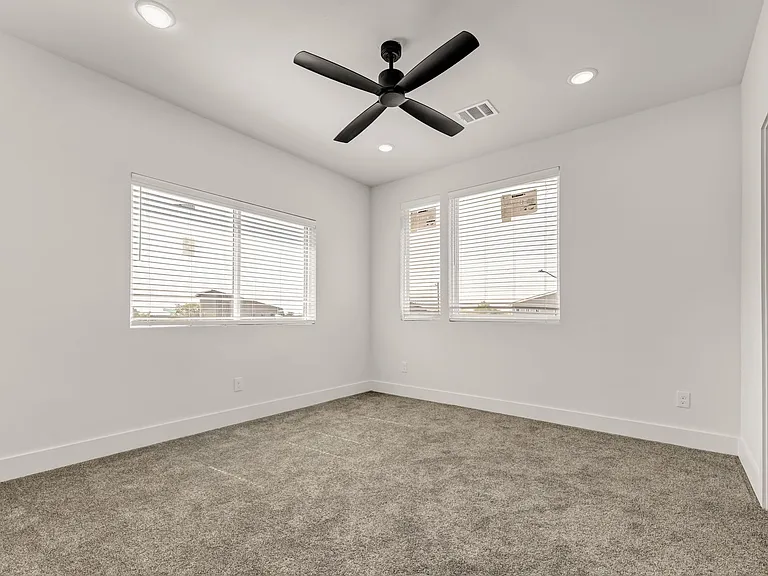 3006 Alpha Wolf Ct — Photo 30