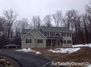 5381 Limeport Rd, Emmaus, PA 18049