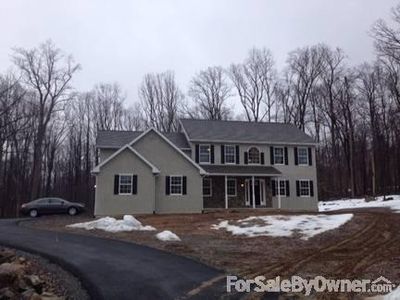 5381 Limeport Rd, Emmaus, PA, 18049