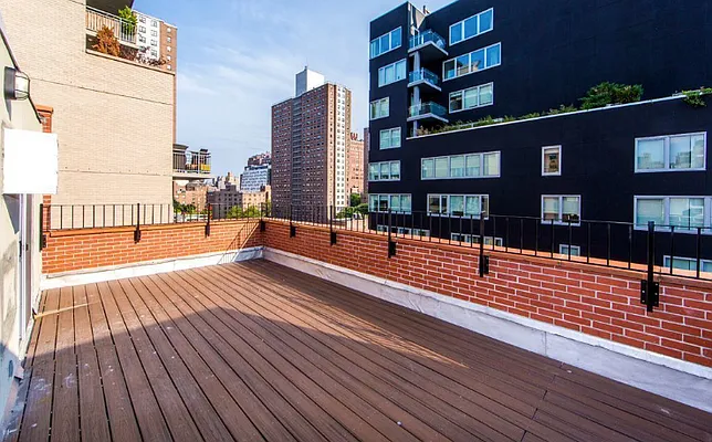 Rented by Voro, LLC | media 6