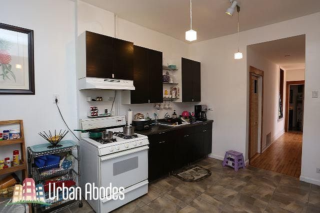 1st image of 1118 N Ashland Ave #Ua3