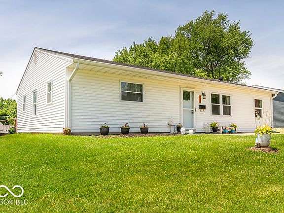 2nd image of 654 Nelson Dr