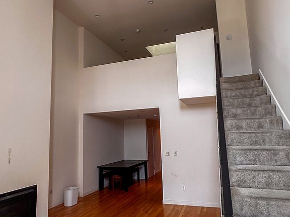 3rd image of 1588 Indiana St APT 10