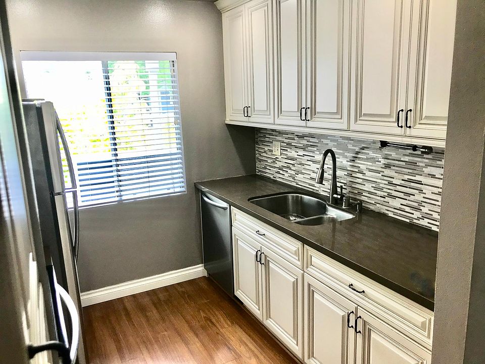 1st image of 6000 Bixby Village Dr APT 8