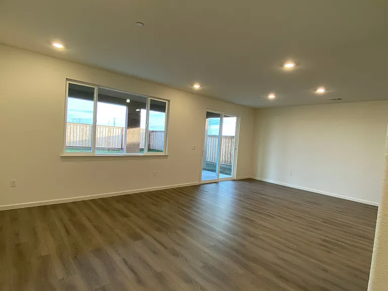 660 Broadfork Cir — Photo 5