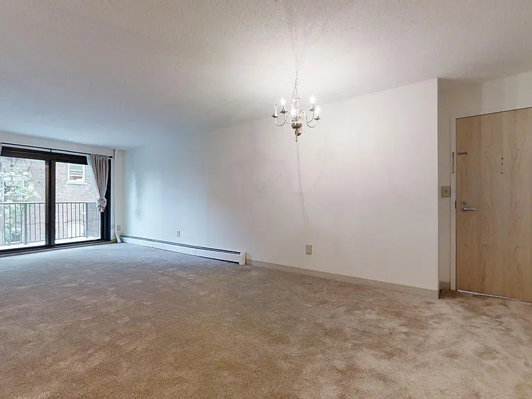 80 Pleasant St — Photo 10