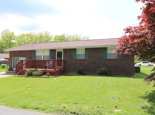 60 Garden Ln, Huntington, WV 25705