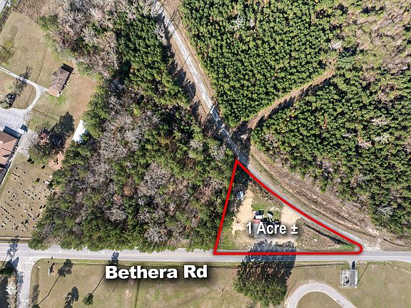 5th image of 1042 Bethera Rd