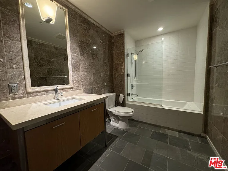 1155 S Grand Ave #910 — Photo 10