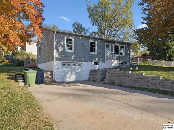 7001 S 23rd St, Bellevue, NE 68147
