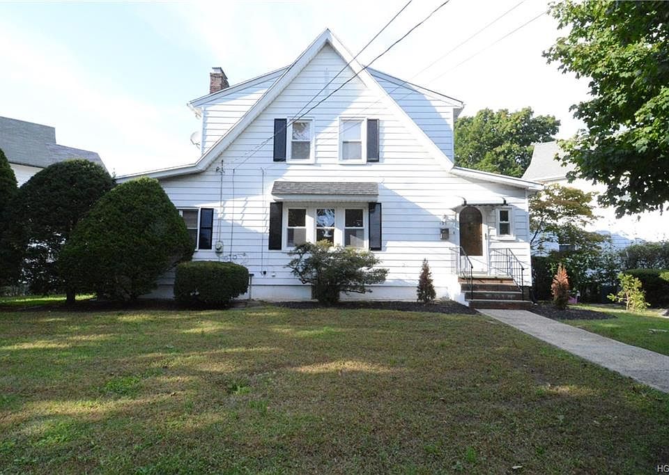 1st image of 121 Hutchinson Blvd