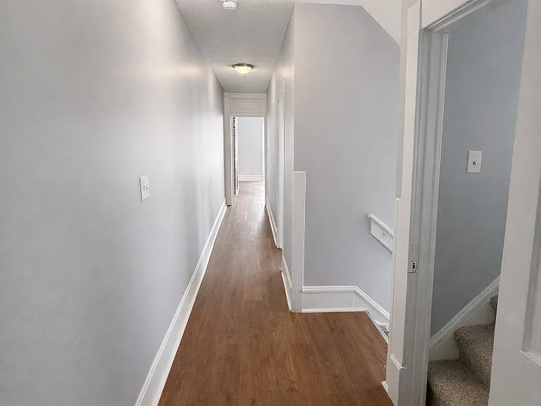 368 N Garfield Ave — Photo 5