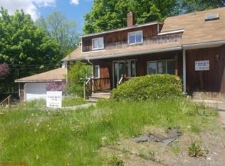14 Waterville Rd, Norridgewock, ME 04957
