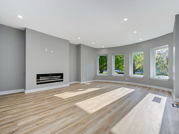 2nd image of 5535 N Saint Louis Ave
