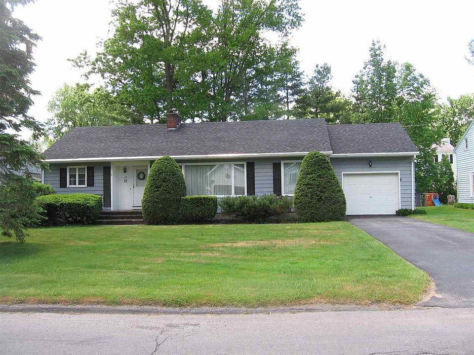 1st image of 30 Sherwood Dr
