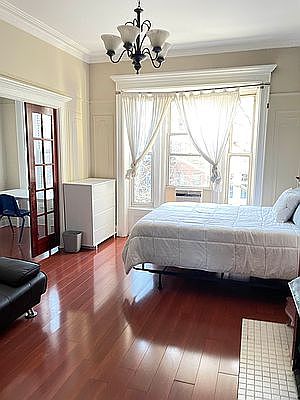 2nd image of 544 Putnam Ave #3