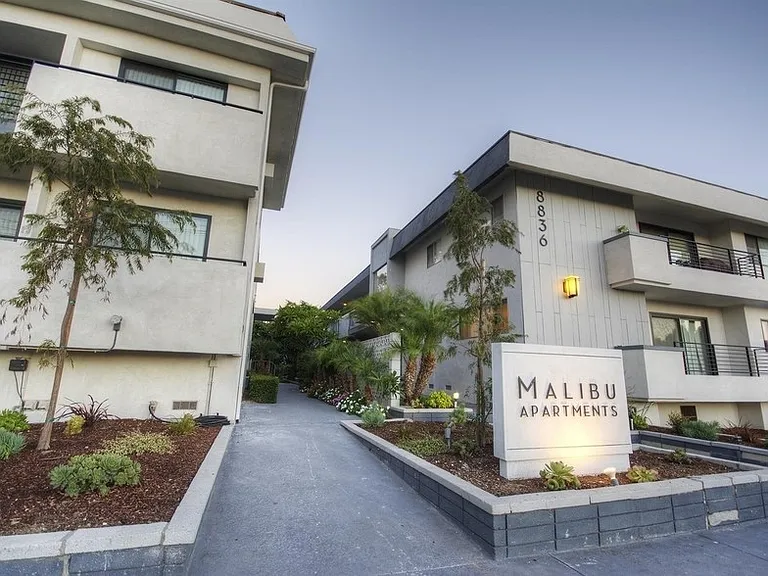 Malibu Apartments — Photo 2
