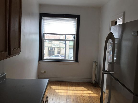 Kitchen, dining area