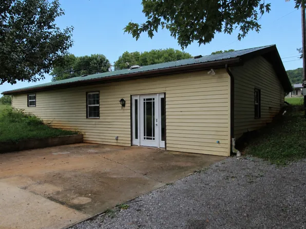 3990 Seven Springs Rd, Cookeville, TN 38506