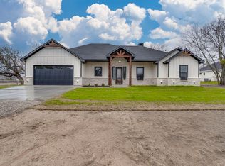 268 Stacks Rd, Ennis, TX 75119