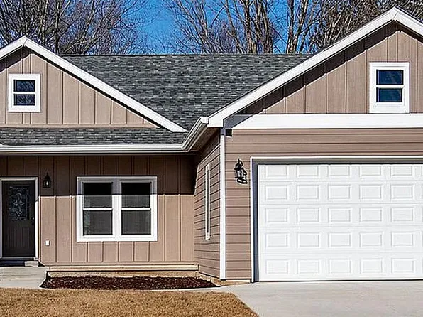 1719 7th Ave #A, Rapids City, IL 61278