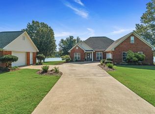 75 Fawn Cv, Thaxton, MS 38871