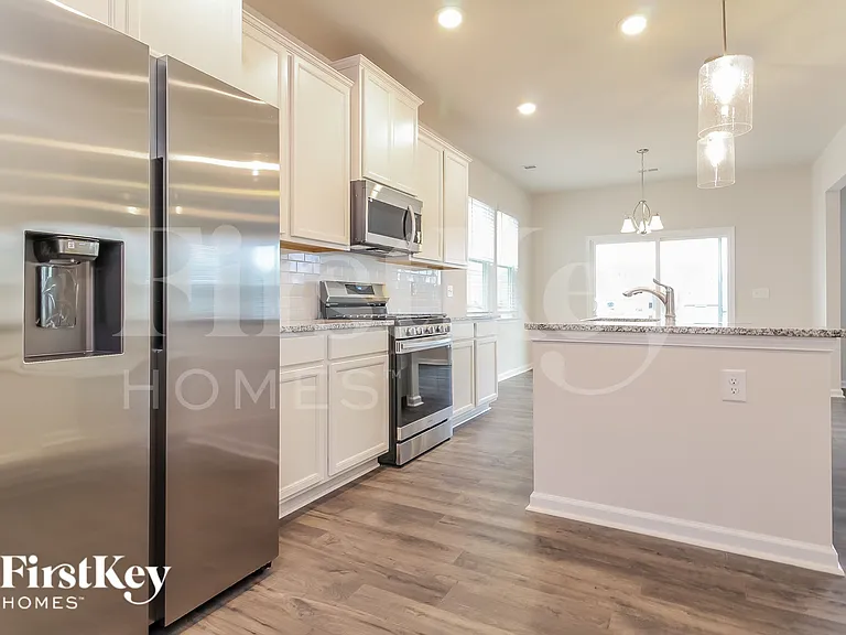 604 Goldburn Way — Photo 8