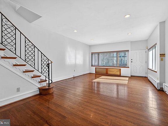 5th image of 165 W Albemarle Ave