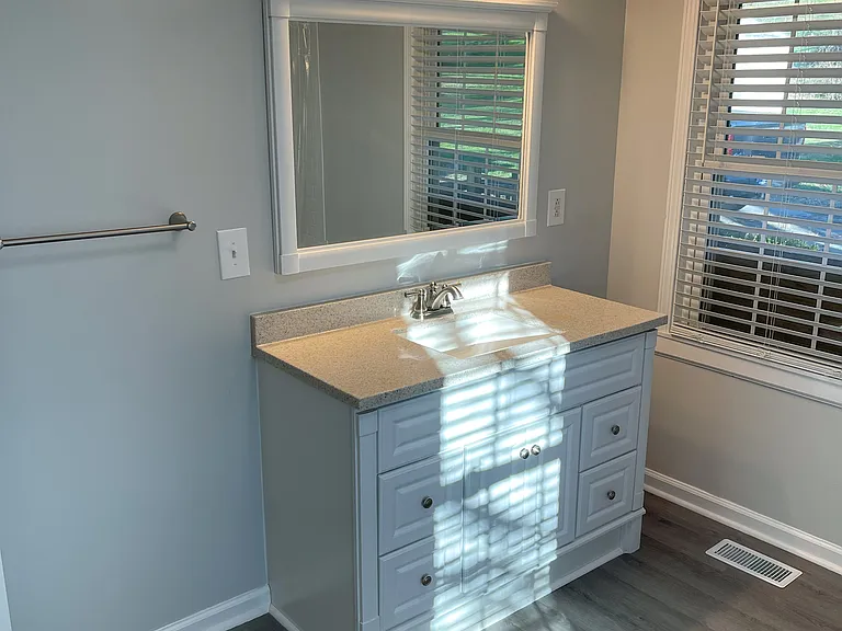 1712 Bristol Caverns Hwy — Photo 18