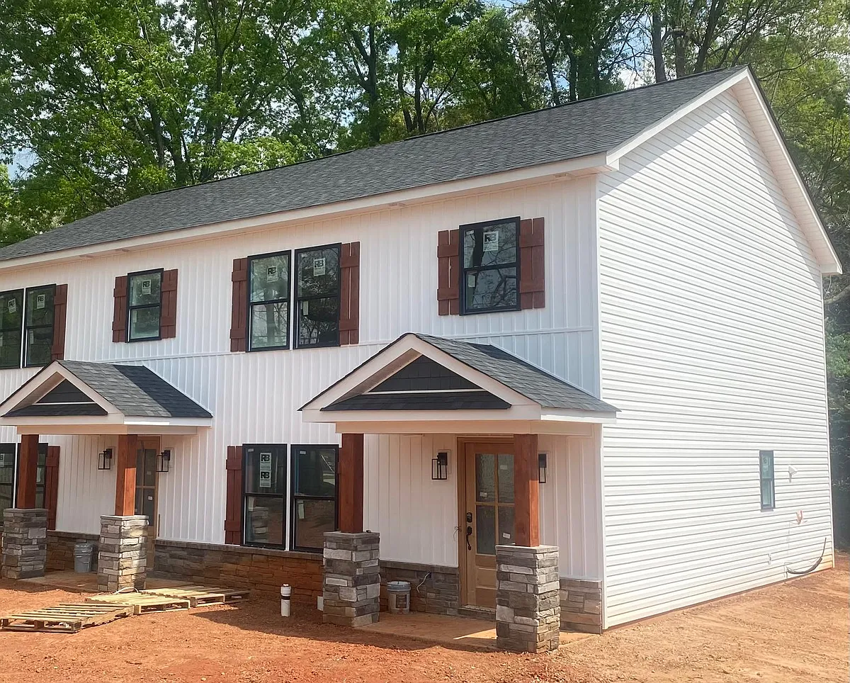 Building Photo - 303 Potts St #A