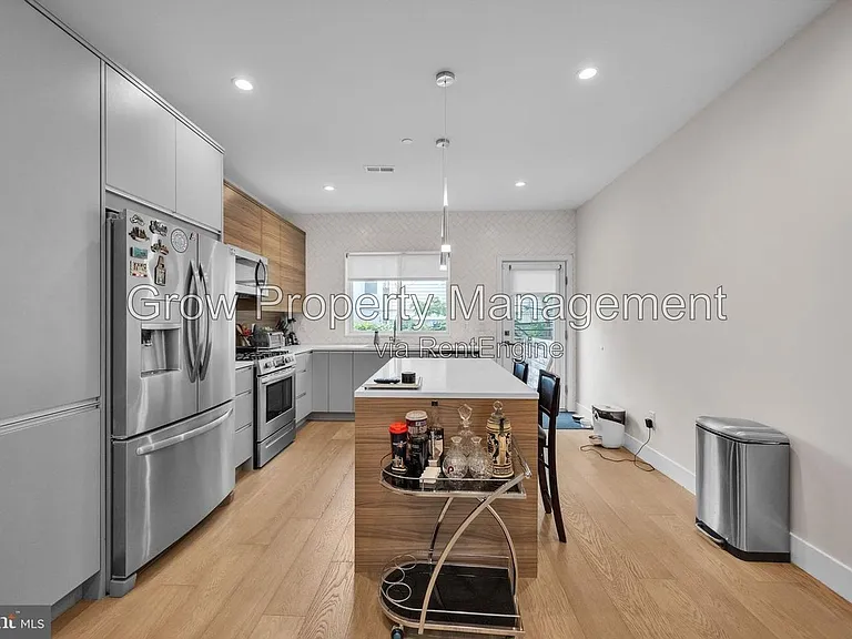 1752 N Bailey St — Photo 9