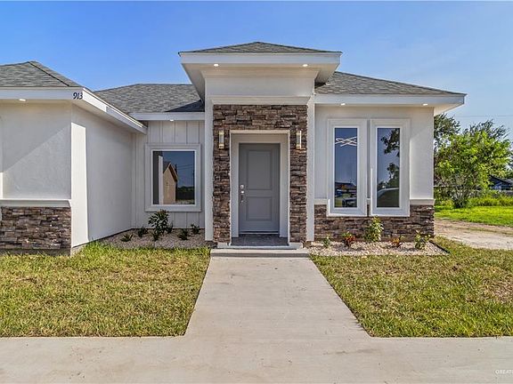 3rd image of 913 Trinity Dr
