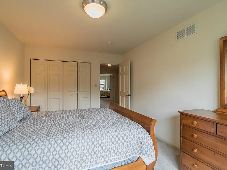 155 Providence Ln — Photo 16