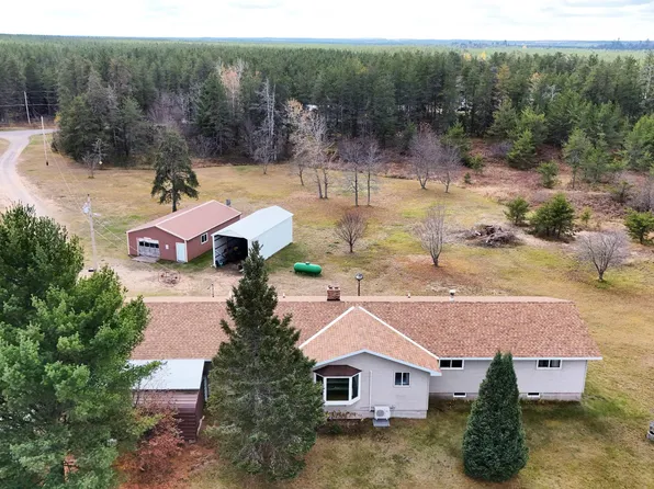 200 Station Rd, Gwinn, MI 49841