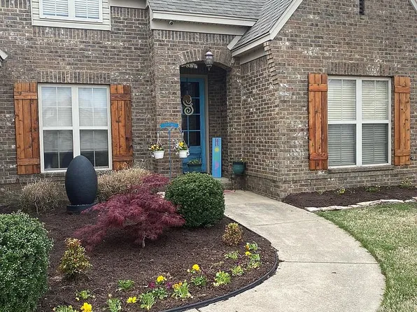 606 Campbell Cv, Marion, AR 72364