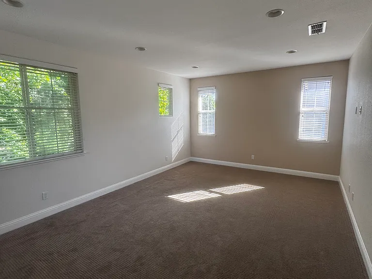 511 W Las Brisas Dr — Photo 39