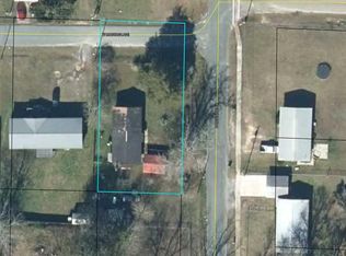 907 N Rangeline St, Bonifay, FL 32425