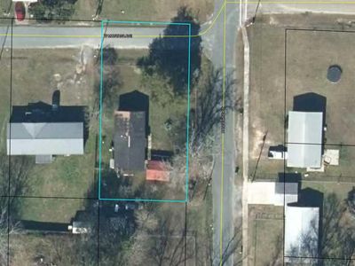 907 N Rangeline St, Bonifay, FL, 32425