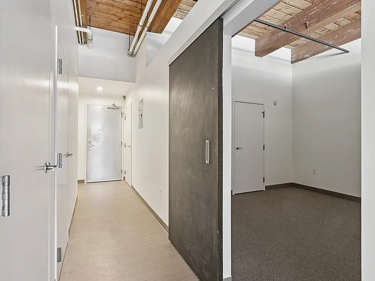 381 Congress Lofts — Photo 11