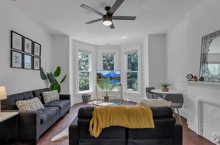 82 Price Ave #C — Photo 43