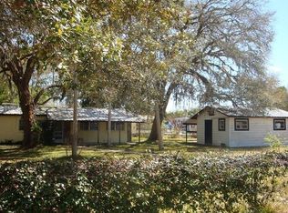 6071 Island Dr, Weeki Wachee, FL 34607