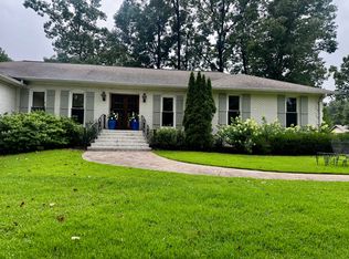 913 Mountain Branch Dr, Birmingham, AL 35226