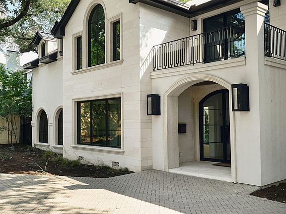 5th image of 13 Niles Rd