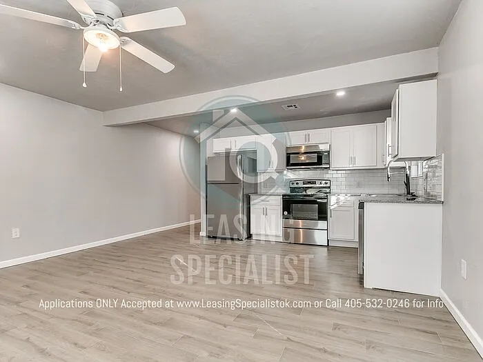 1115 NW 27th St — Photo 15