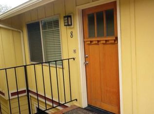 4956 NE 9th Ave APT 8, Portland, OR 97211