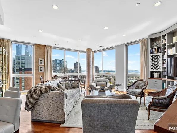 201 Luis Munoz Marin Blvd #1211, Jersey City, NJ 07302