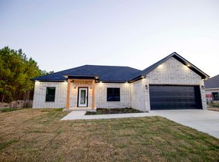 116 Jonquil Ln, Camden, AR 71701