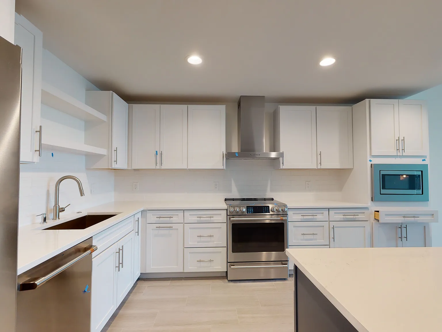 Waterfront 2-Bedroom Condo with Spectacular Marina and Intracoastal Views — Photo 3